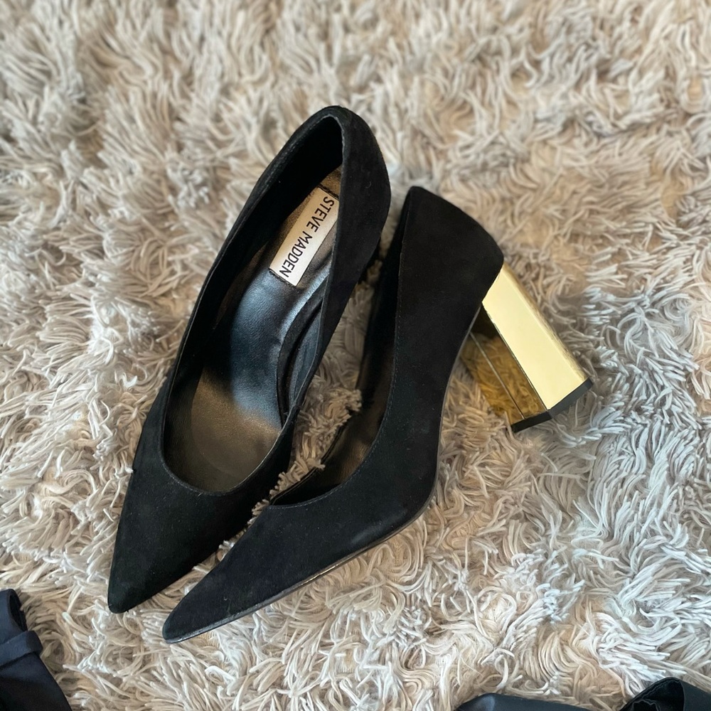 Steven Madden 8.5 Black Velvet Shoes Gold Heels